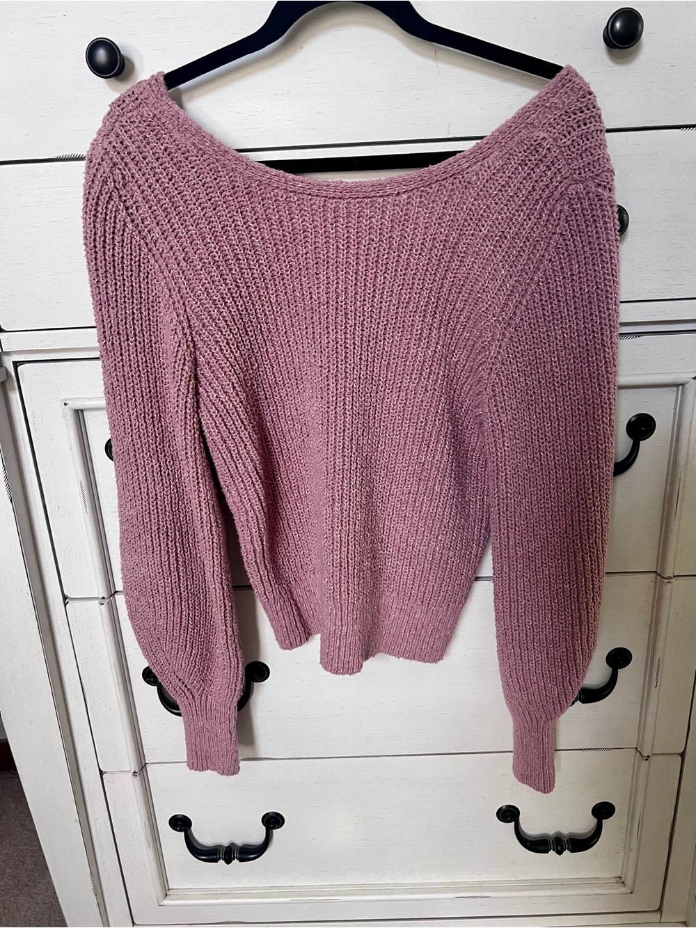 Abercrombie & Fitch Dusty Rose button back sweater